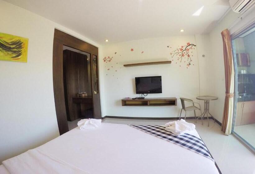 Номер Deluxe, Benjamas Place