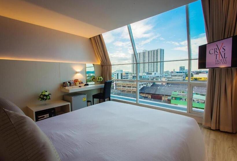 Люкс Вид на Горы, Crystal Hotel Hat Yai