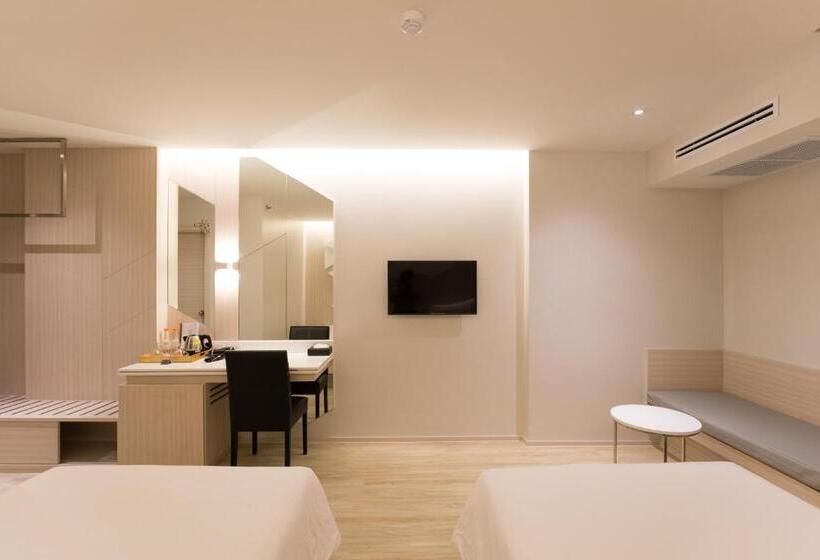 Номер Стандарт, Crystal Hotel Hat Yai