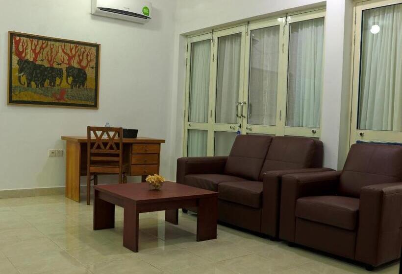 اتاق خانوادگی با چشم‌انداز دریا, Edelweiss Resort