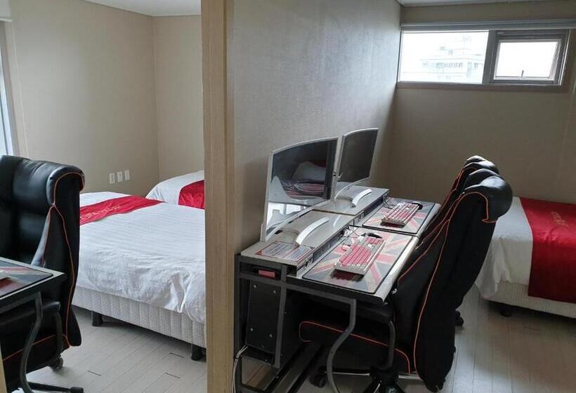 Family Suite, R&t