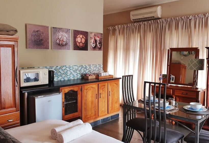 스탠다드 트리플 룸, Pumleni Guesthouse