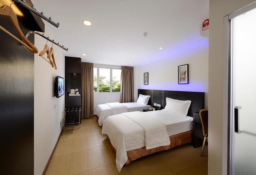 اتاق لوکس, Ernes Hotel Bayu Mutiara