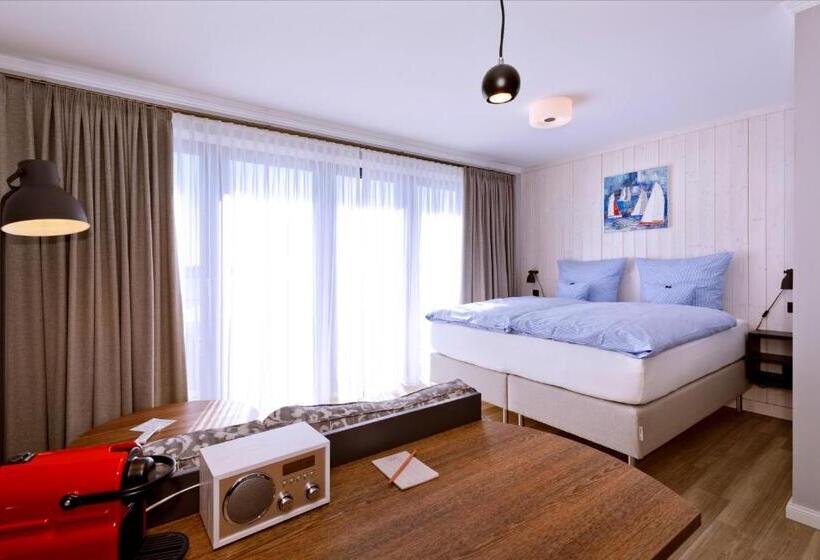 标准间带阳台, Logierhaus Rheintoreins