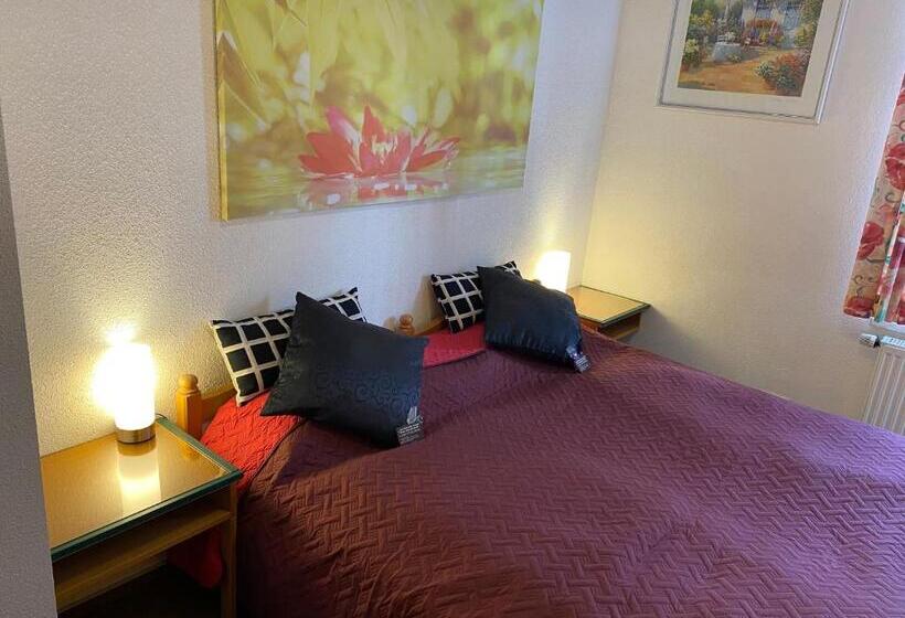 Номер Economy, Amadeus Boutique Hotel Deutscher Hof Inn & Suites