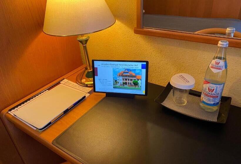 Номер Economy Индивидуальный, Amadeus Boutique Hotel Deutscher Hof Inn & Suites