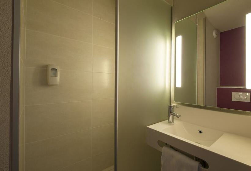 Номер Стандарт Трехместный, B&b Hotel Lyon Ouest Tassin