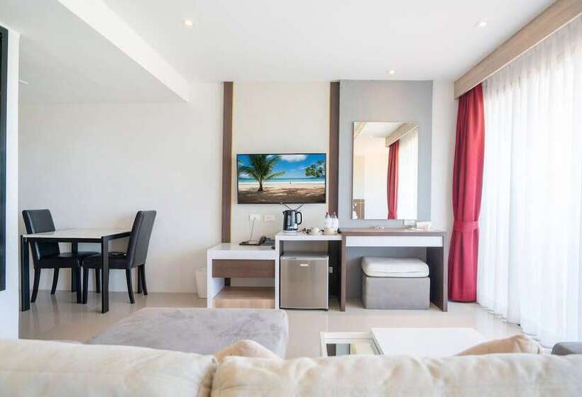 발코니가 있는 스위트, Paripas Patong Resort   Sha Extra Plus
