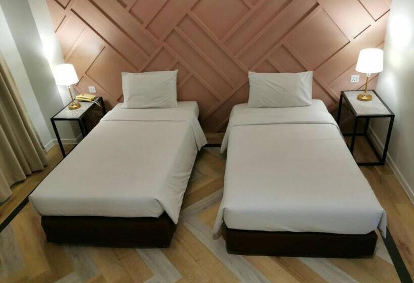 디럭스 룸, The Regent Ubon