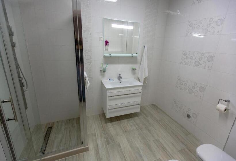 آپارتمان 2 خوابه با بالکن, Apart Hotel Sea Fort