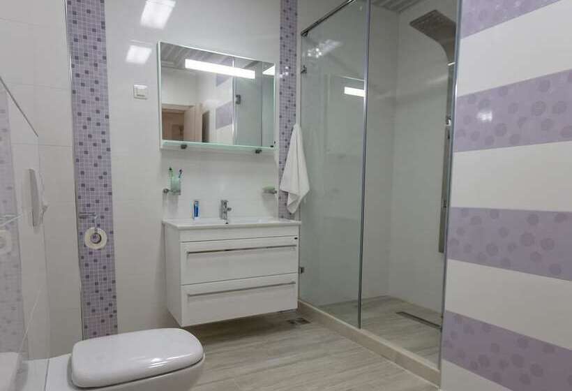 آپارتمان 1 خوابه با چشم‌انداز جانبی دریا, Apart Hotel Sea Fort
