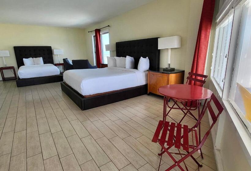 스위트 킹사이즈 침대, Chateau Mar Beach Resort