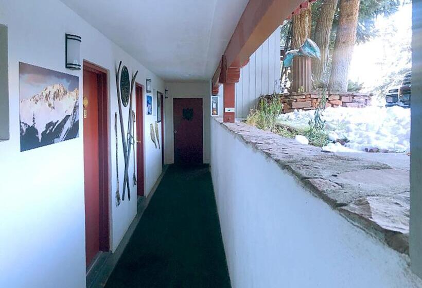 Стандартный Номер Нижний Этаж, Tyrolean Lodge