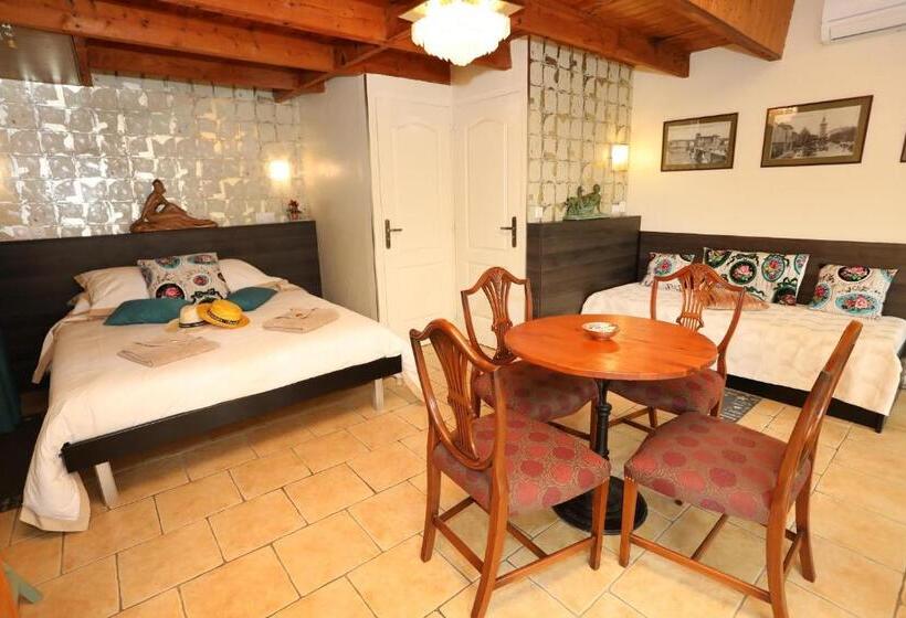 Четырехместный Номер Стандарт, Maison D Hôtes Et Roulotte Le 6 Bis