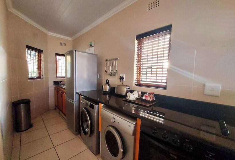 Апартаменты 3 Спальни, Perna Perna Mossel Bay