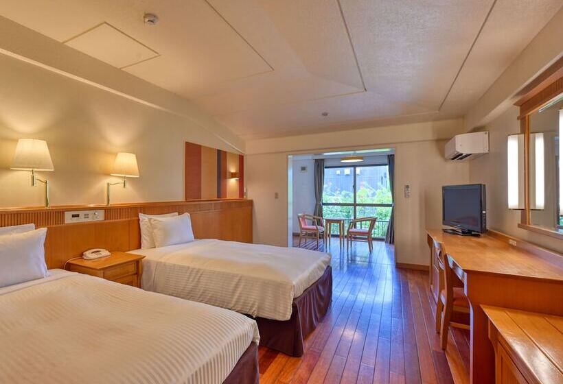 Номер Deluxe, Fusaki Beach Resort Hotel & Villas
