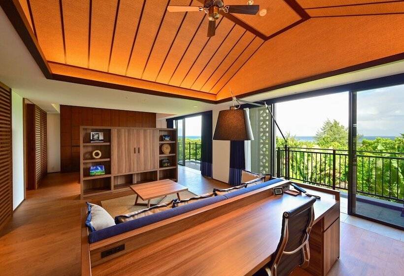 Люкс, Fusaki Beach Resort Hotel & Villas