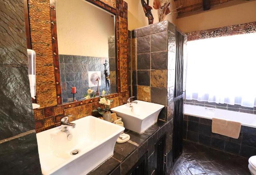 اتاق لوکس با تخت بزرگ, African Rock Lodge