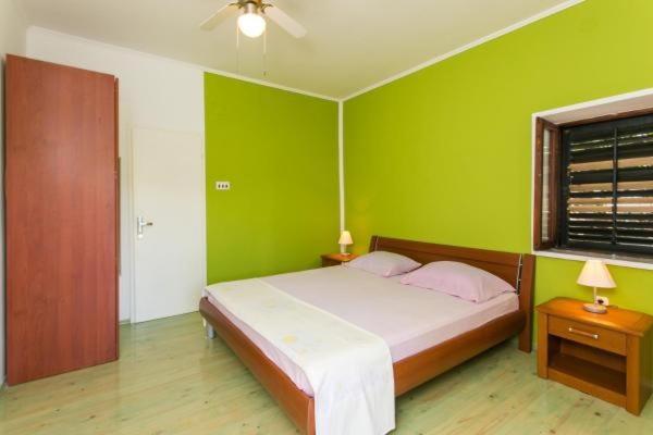Номер Стандарт Вид на Море, Guest House Busurelo