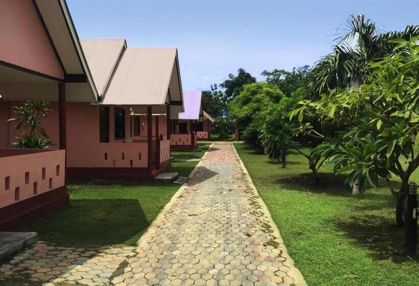 بانگلوی استاندارد, Gypsy Sea View Resort  Phi Phi Island