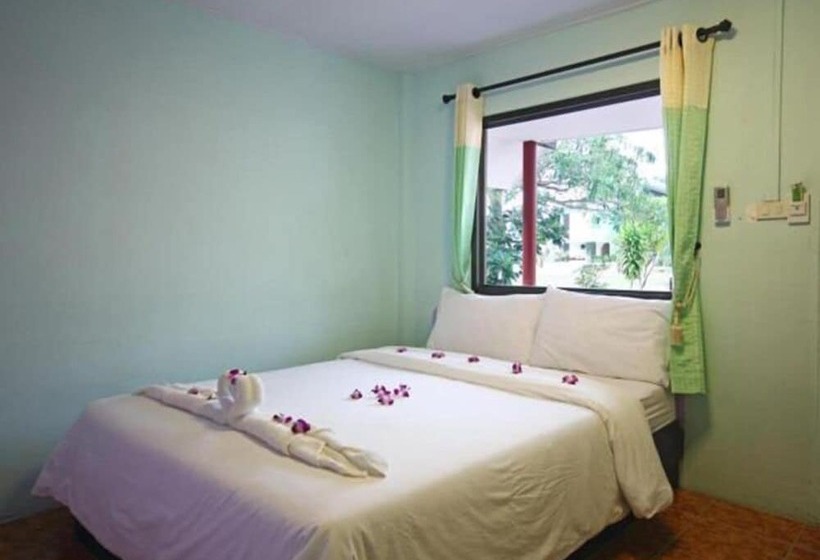 بانگلوی استاندارد, Gypsy Sea View Resort  Phi Phi Island