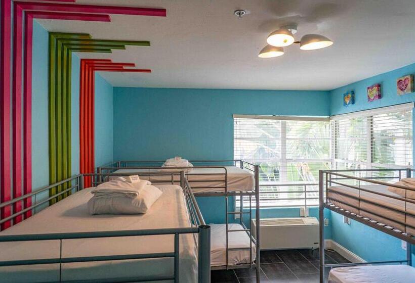 חדר סטנדרט, Beds N' Drinks