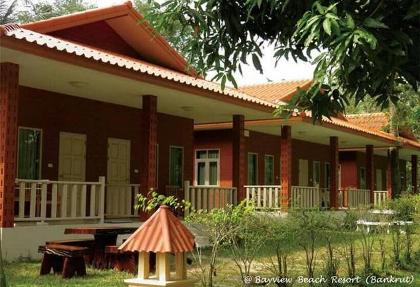 Семейный Номер Вид на Сад, Bayview Beach Resort