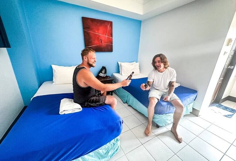 اتاق لوکس, Bodega Chiang Mai Pool Party   Hostel