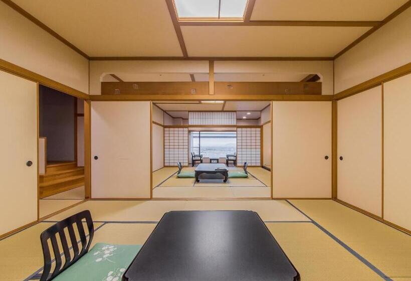 复式房间, Grandia Housen
