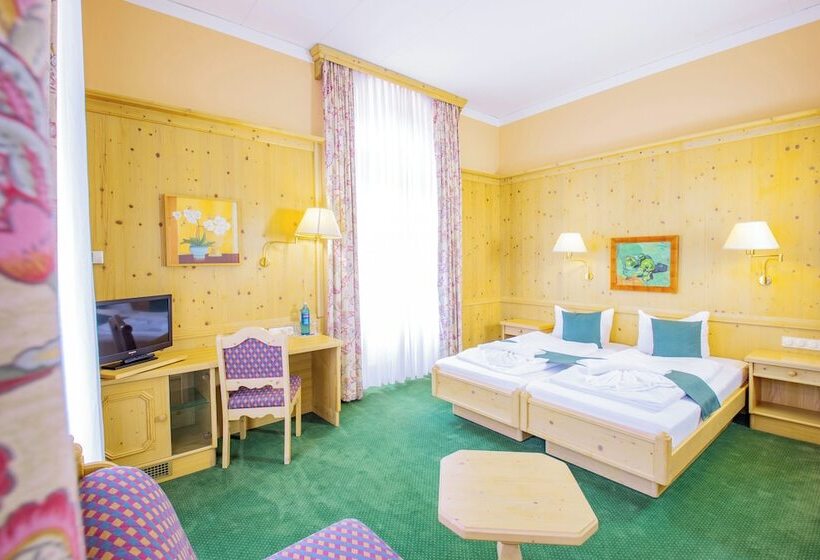 Номер Комфорт, Schloss Nebra