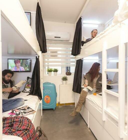 공동 객실, Inn 14 Hostel