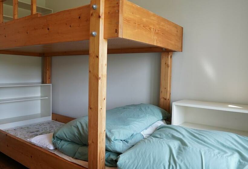 ベーシックトリプルルーム, Kiyosato Ihatov Hostel
