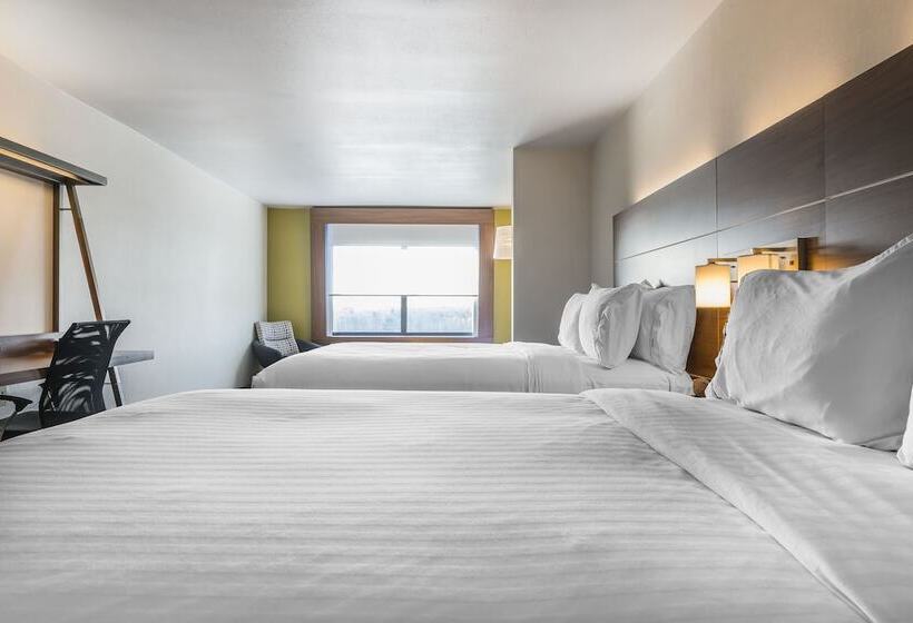 장애인을 위한 스위트, Holiday Inn Express & Suites Clarion, An Ihg