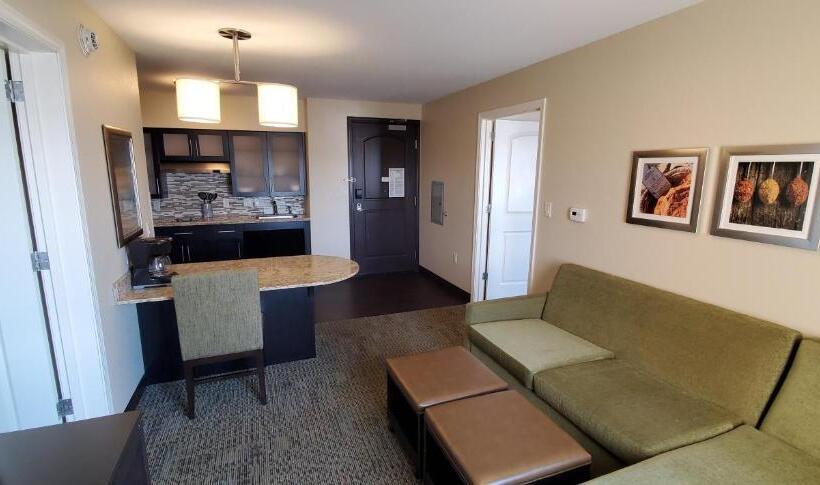 Номер Стандарт Адаптированный для Инвалидов, Staybridge Suites Eau Claire   Altoona, An Ihg