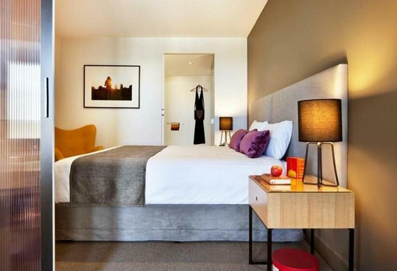 Апартаменты 1 Спальня, East Hotel And Apartments