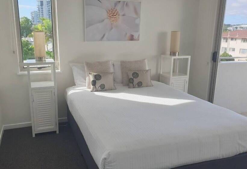 Апартаменты Deluxe 1 Спальня, Rovera Apartments