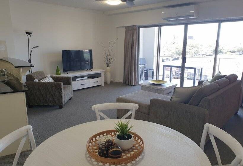 Апартаменты 1 Спальня, Rovera Apartments