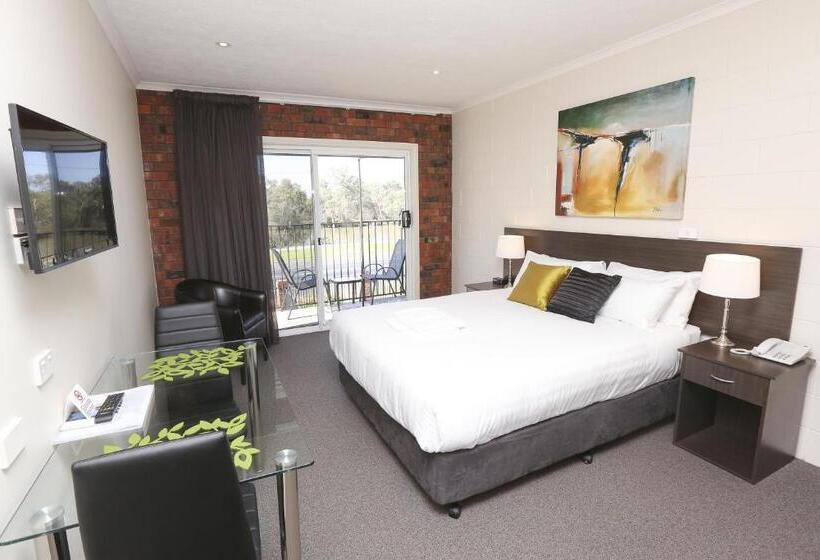 Deluxe room with river view, Mildura Riverview Motel