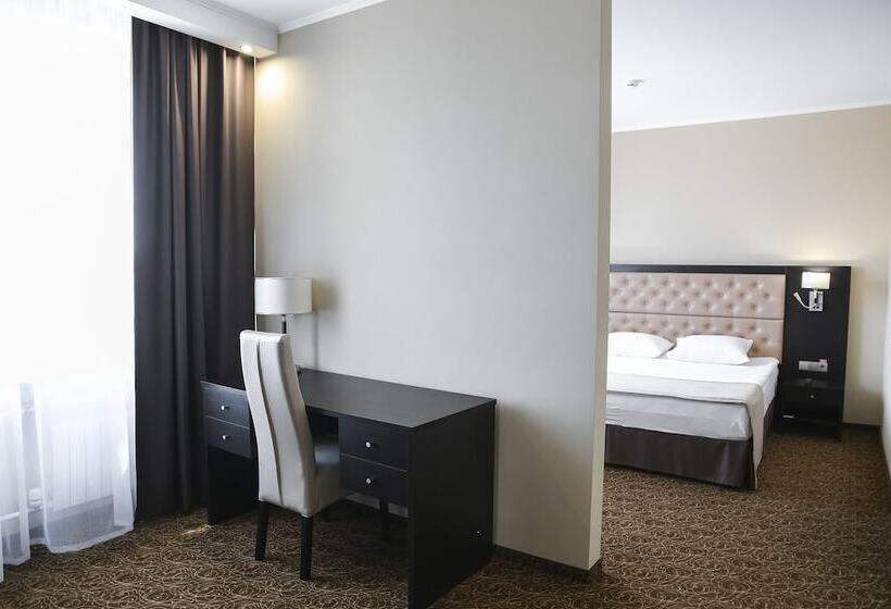 سوئیت پرزیدنت, Business Hotel Asia