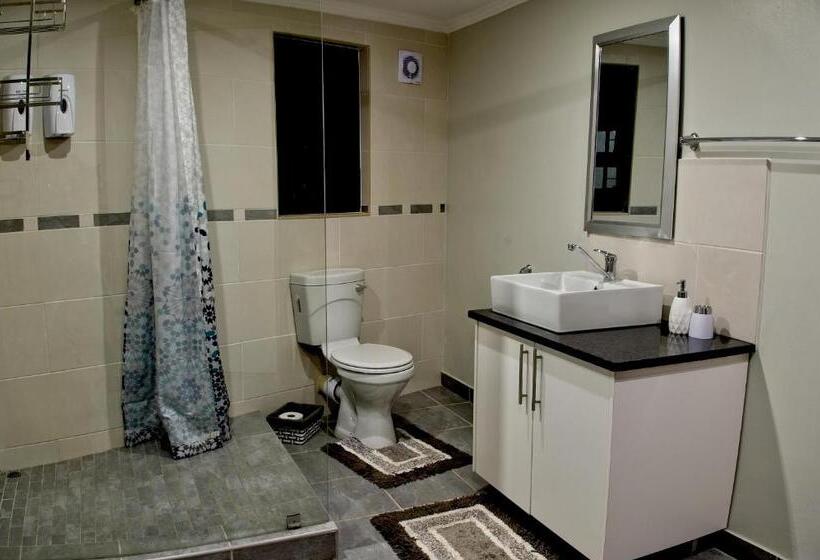 Familjerum, Restawhile Guest House  Pretoria