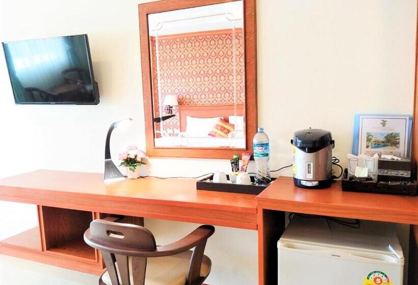 Номер Deluxe Кровать Кинг, Phaithong Sotel Resort