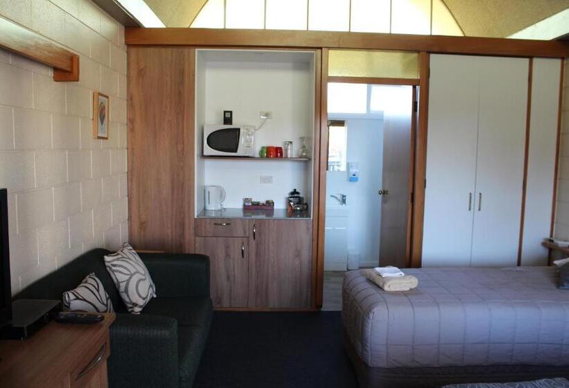 Номер Стандарт, Elmore Lodge Motel