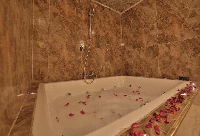 غرفة قياسية سرير كينج, Kayatas Cave Suites
