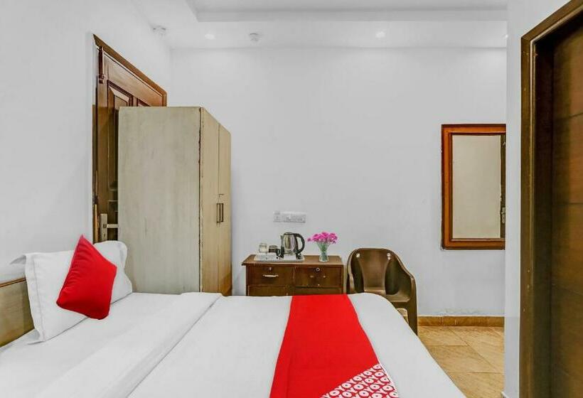 اتاق کلاسیک سه تخته, Flagship Premium Inn