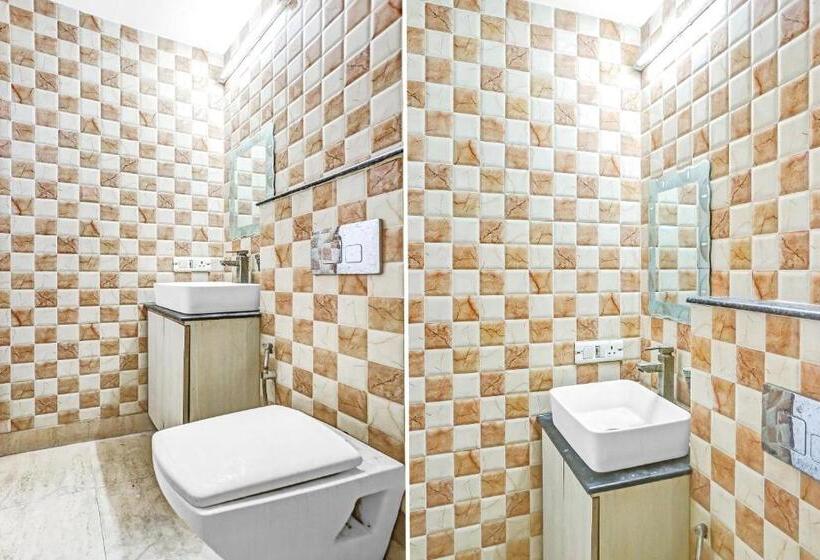 اتاق کلاسیک سه تخته, Flagship Premium Inn