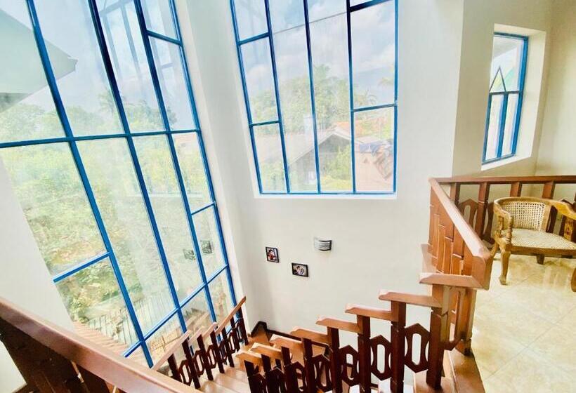 Triple Room Sea View, Hikka Paradise Guest House