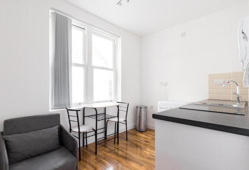Апартаменты 1 Спальня, City Rooms