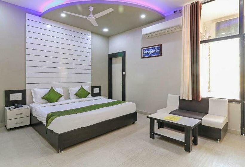 Номер Deluxe, Treebo Raj Garden, Near Pushkar Lake