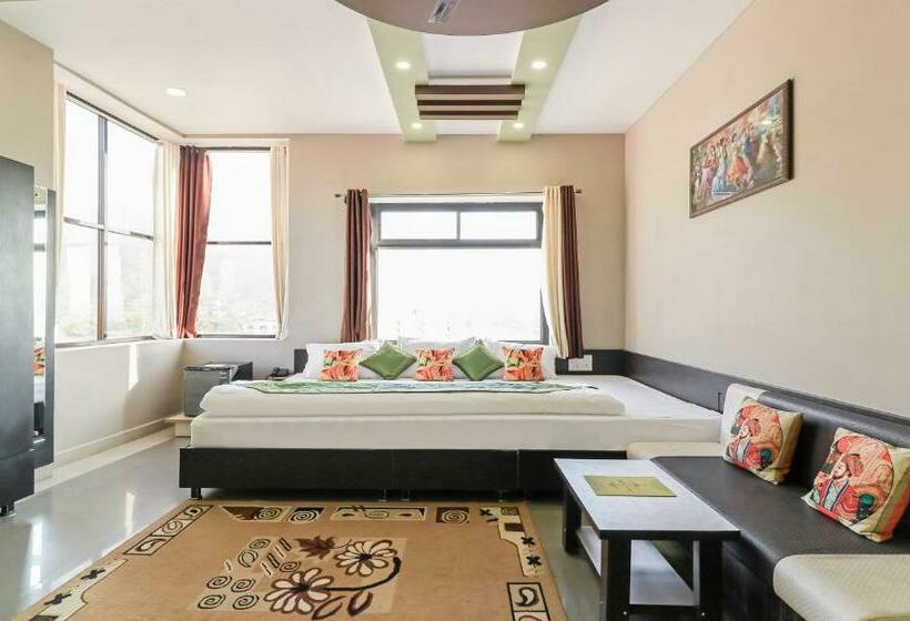 Номер Superior, Treebo Raj Garden, Near Pushkar Lake