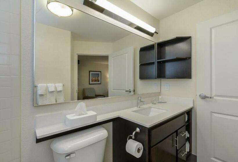 Студия Стандарт, Candlewood Suites Mishawaka, An Ihg